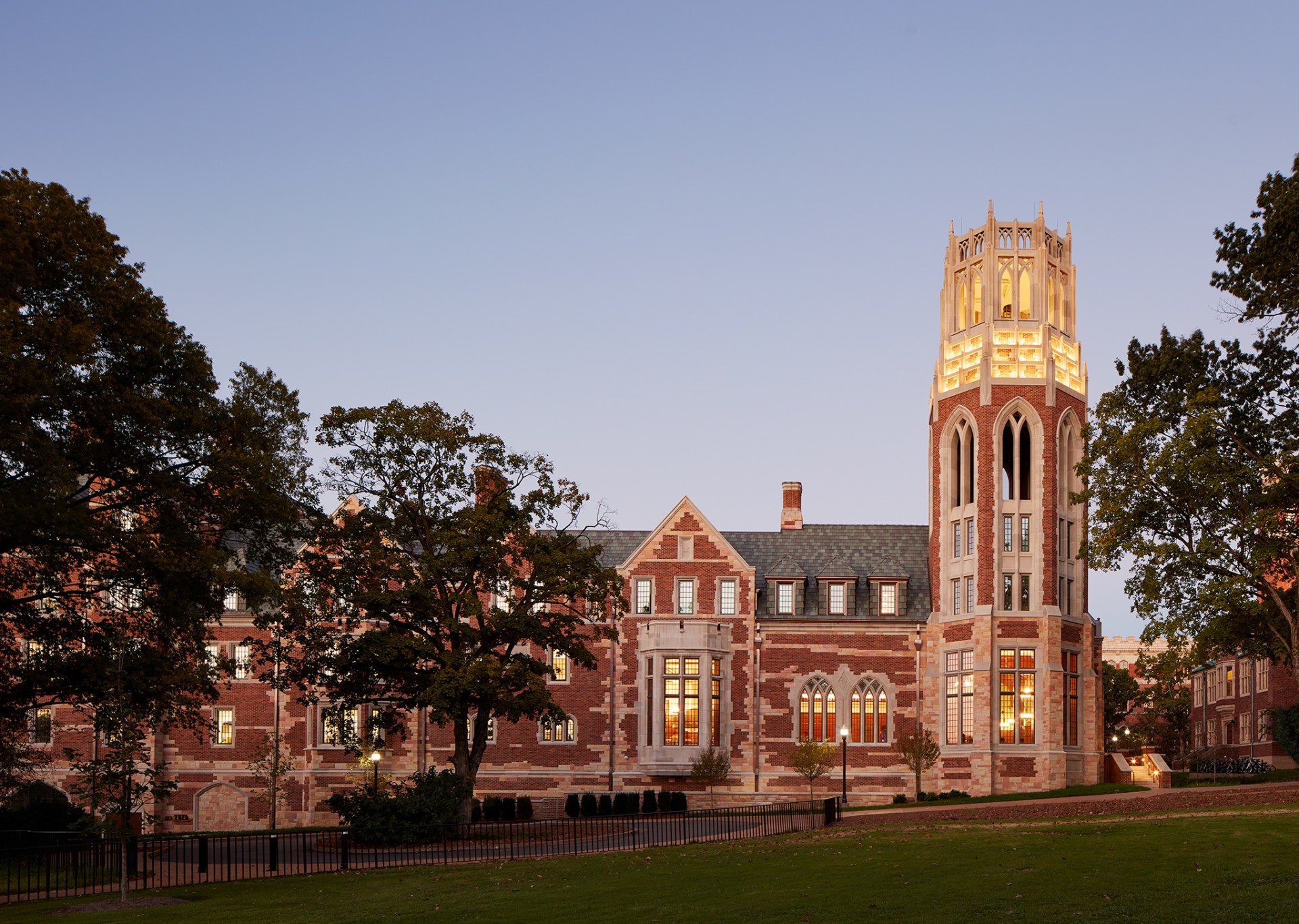 E. Bronson Ingram College at Vanderbilt University Wins ENR Southeast Best  Project Award | R.C. Mathews Contractor